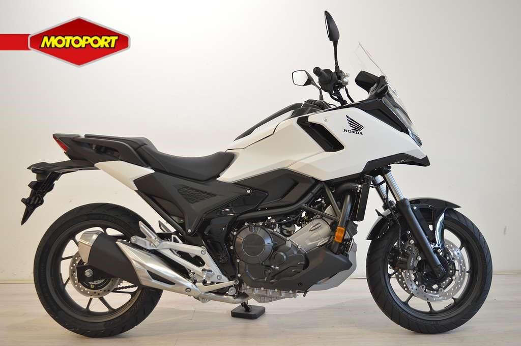 Honda NC 750 X ABS (bj 2026), Wijngaardveld 1
9300  AALST, BE, Bedrijf, Mc.benelux@honda-eu.com, Toermotor