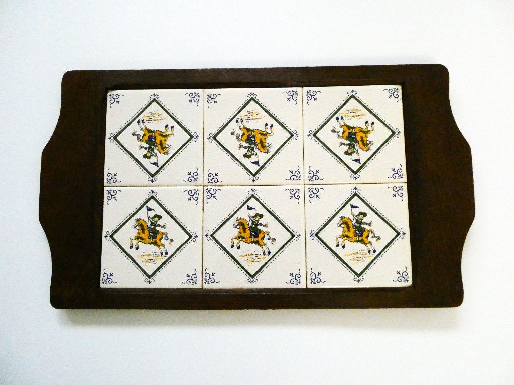 Dienblad tegeltableau vlaggendrager te paard vaandel drager, Ophalen of Verzenden