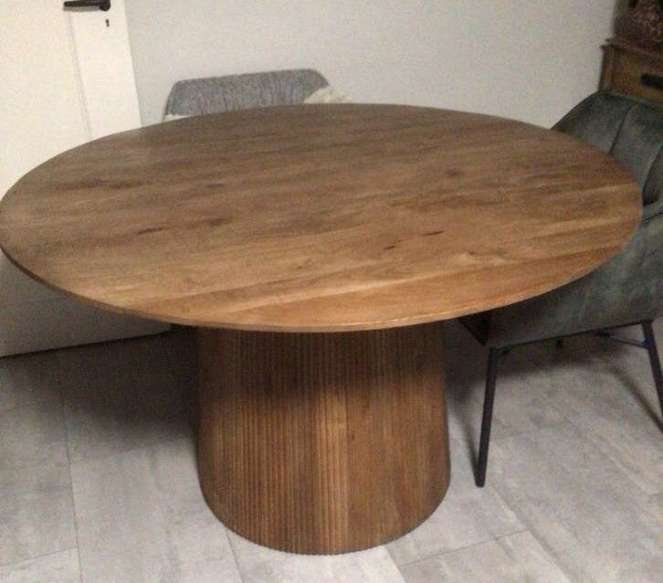 Livingfurn Salvator Teakhouten Eettafel - Handgemaakt, Ophalen, 100 tot 150 cm, Vier personen, Teakhout