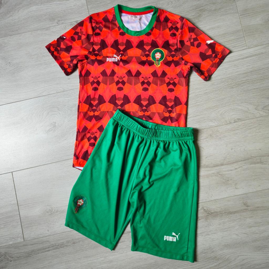 Opruiming: Marokko Voetbaltenue - Shirt en Broekje maat 170, Kinderen en Baby's, Kinderkleding | Maat 170, Ophalen of Verzenden