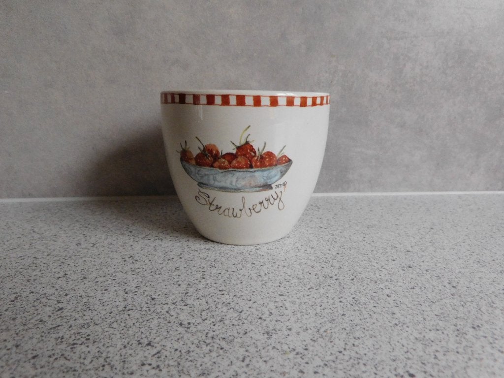 Thee Kom Strawberry - JET by ter Steege, Huis en Inrichting, Gebruikt, Keramiek, Landelijk/Boerenbont, Ophalen of Verzenden