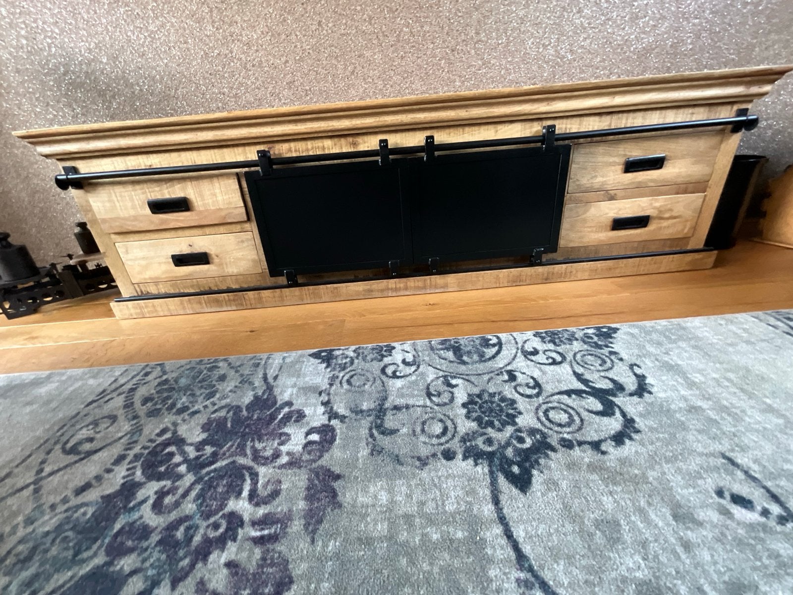 TV-meubel mangohout met 4 lades en 2 schuifdeuren, Ophalen, Gebruikt, 200 cm of meer, Minder dan 100 cm