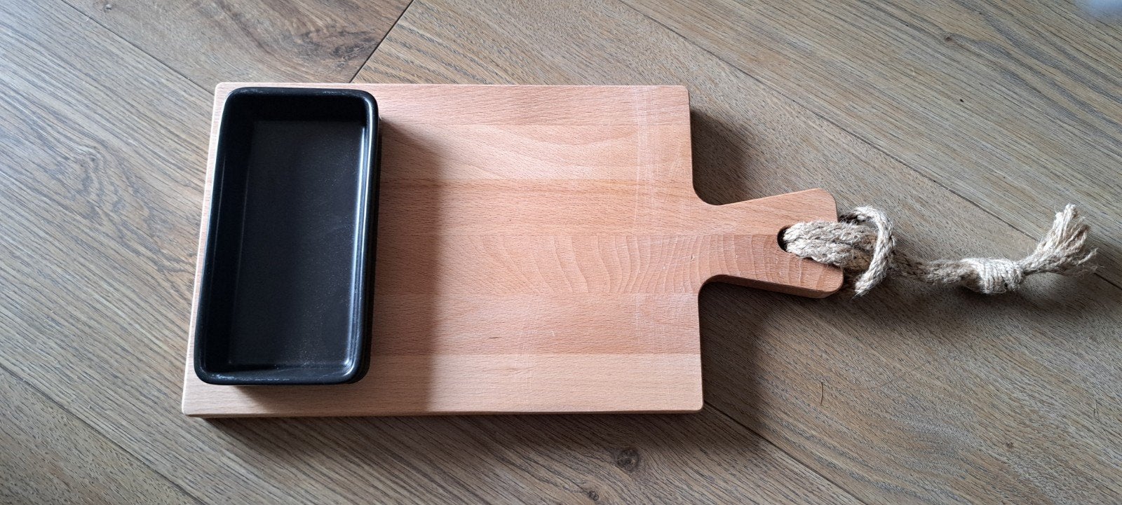 BOWLS AND DISHES SERVEERPLANK + 1 SCHAALTJE NIEUW, Hout, Snij-/serveerplank, Nieuw, Ophalen of Verzenden