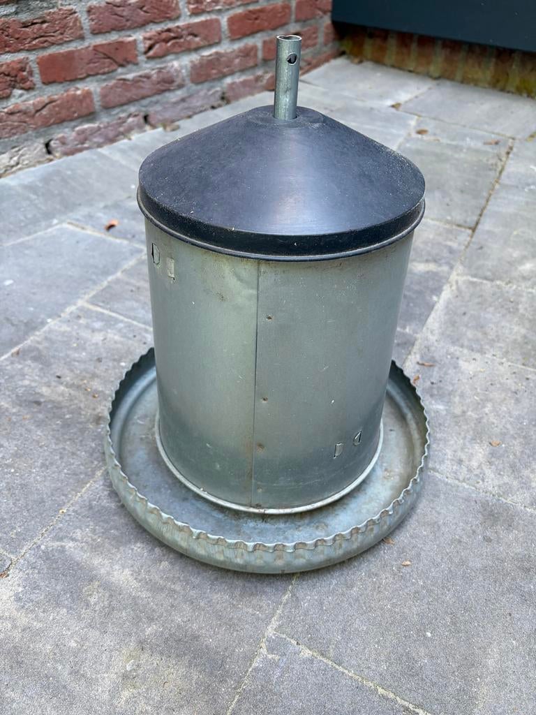 Voederbak Voetsilo kippen, Dieren en Toebehoren, Pluimvee | Toebehoren, Ophalen of Verzenden, Drinken en Voederen
