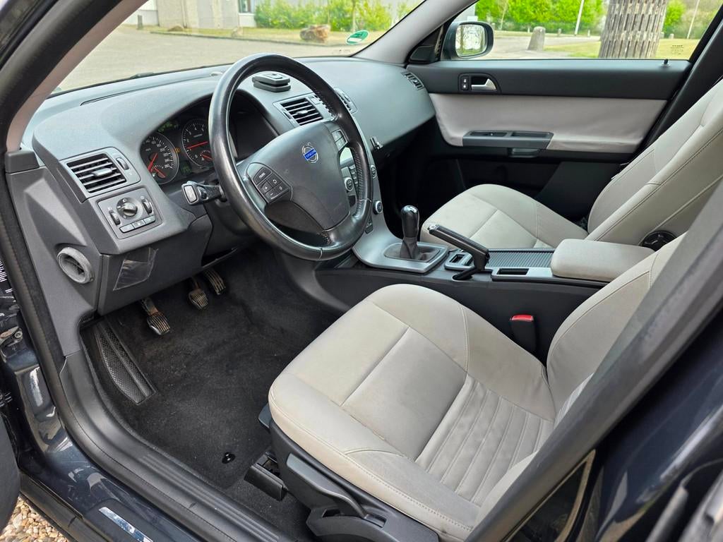 Volvo V50 1.8 Edition I AIRCO/cruise, Auto's, Volvo, Voorwielaandrijving, 125 pk, Gebruikt, 4 cilinders