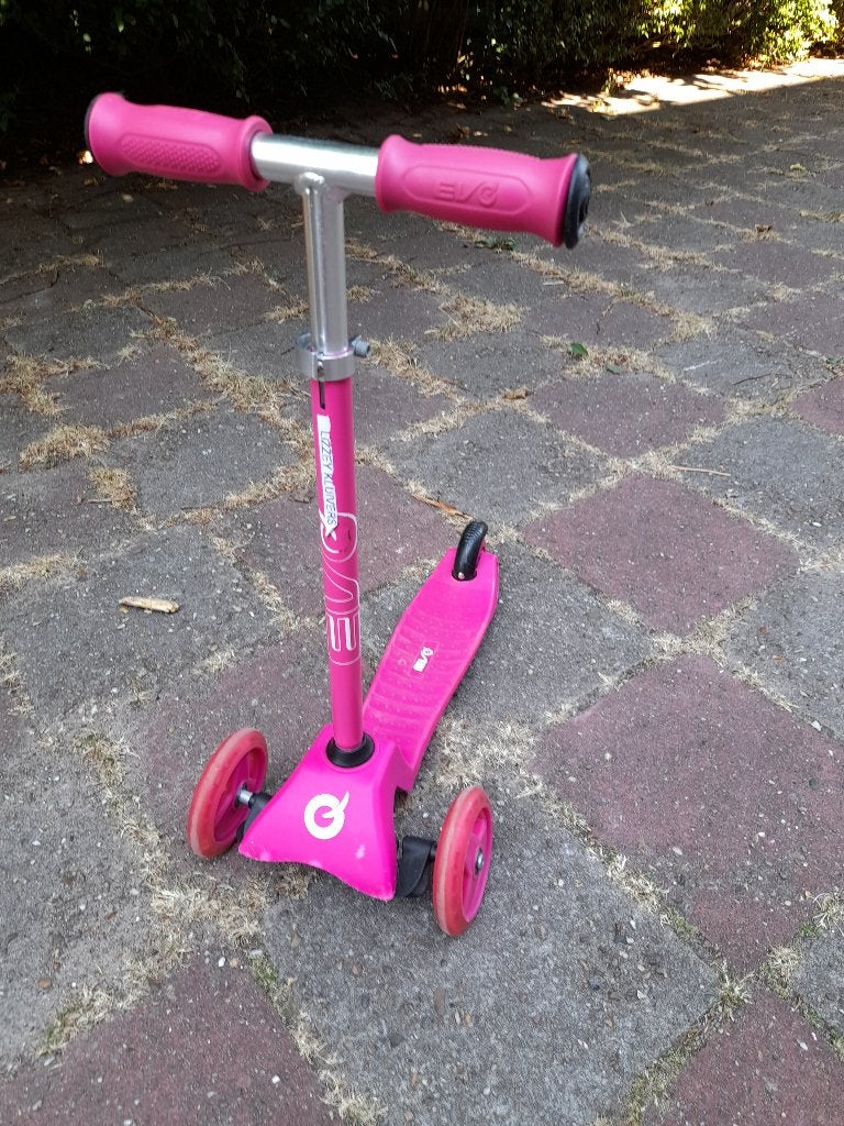3 wielen Kinderstep, Ophalen, Zo goed als nieuw