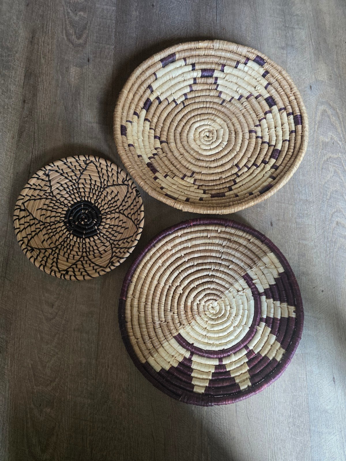 Set van 3 handgemaakte rieten schalen/wanddecoratie, Huis en Inrichting, Woonaccessoires | Schalen en Manden, Overige materialen