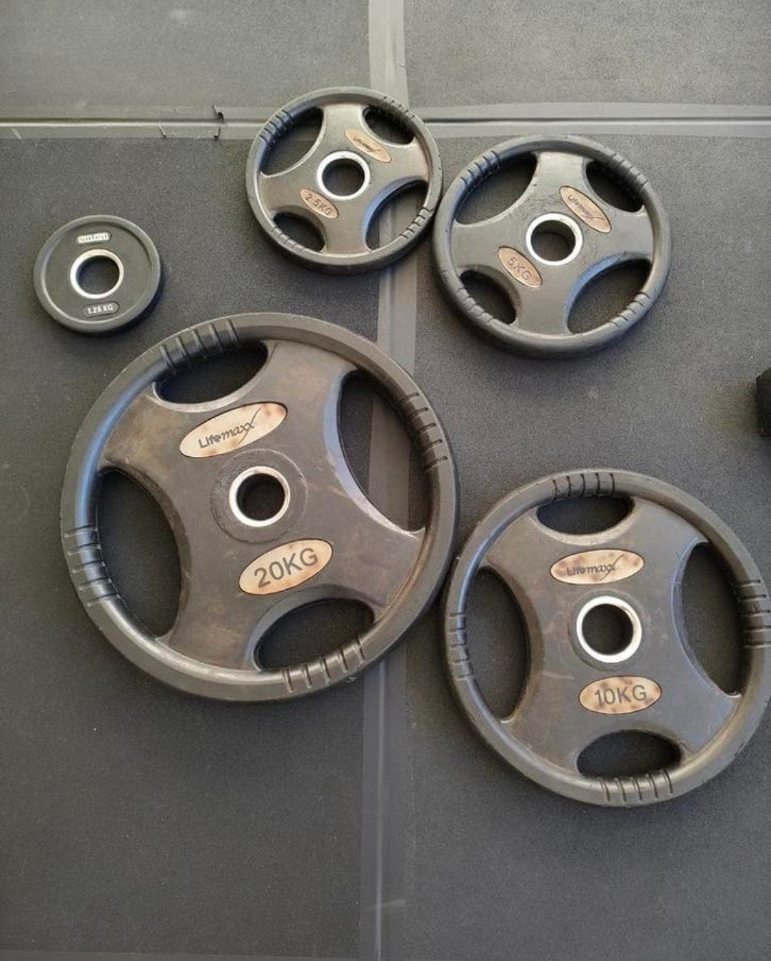 142,5KG!!!!!!!        Weight plate 6x20kg 2x10kg  2x1,25kg, Ophalen, Overige typen