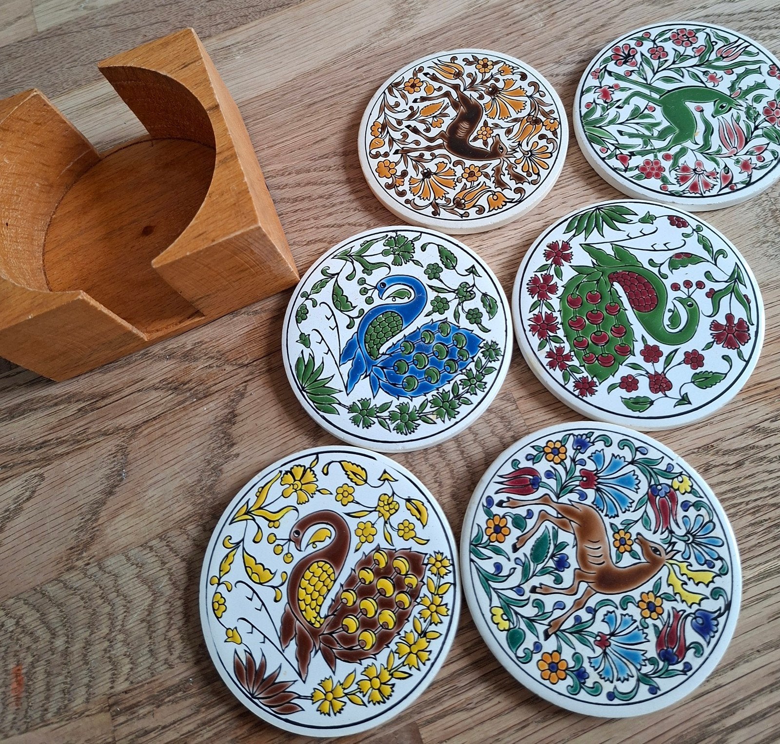 Vintage keramieken onderzetters in houder Neofitou Tassoulis, Ophalen of Verzenden