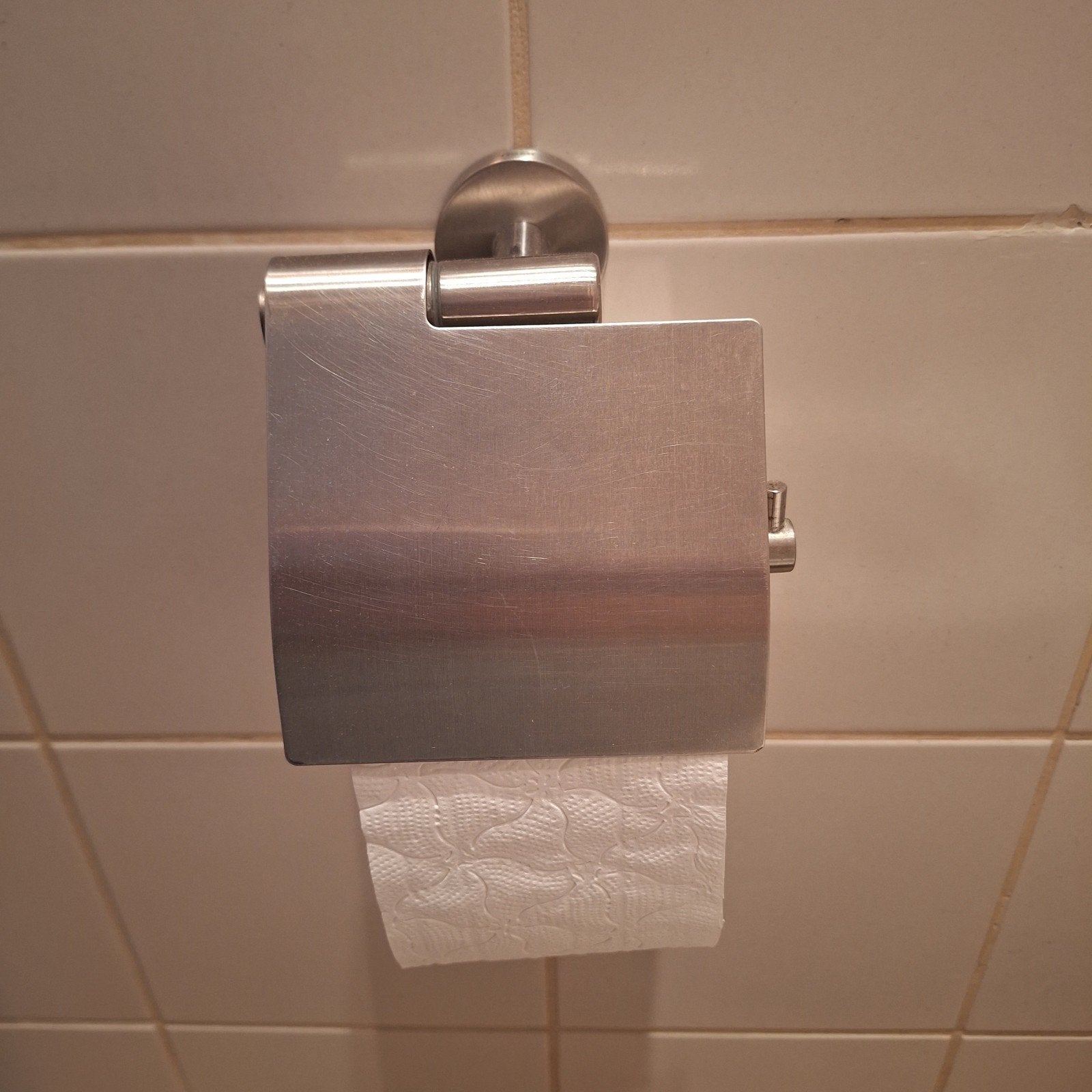 Tiger toiletaccessoires set - RVS, Huis en Inrichting, Badkamer | Badtextiel en Accessoires, Ophalen of Verzenden, Zilver, Overige merken