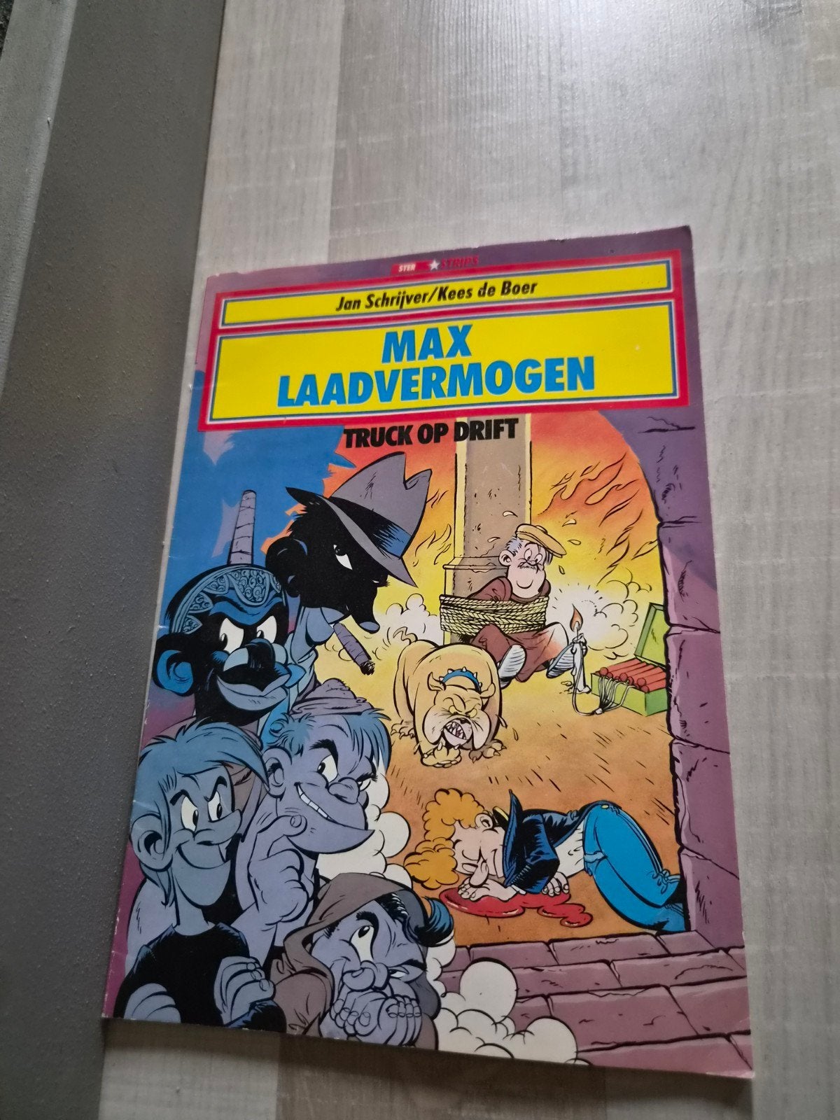 Max Laadvermogen - Truck op Drift, Eén stripboek, Ophalen of Verzenden, Gelezen