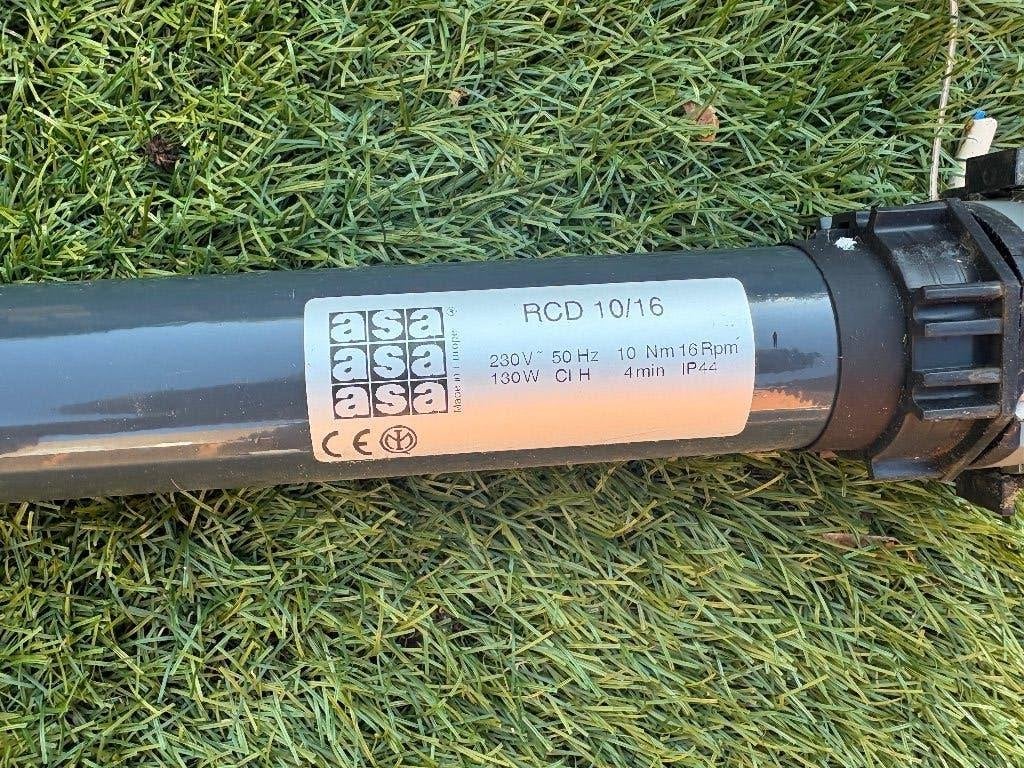 Rolluikmotor met afstandsbediening, Gebruikt, Ophalen of Verzenden, 200 cm of meer, Grijs