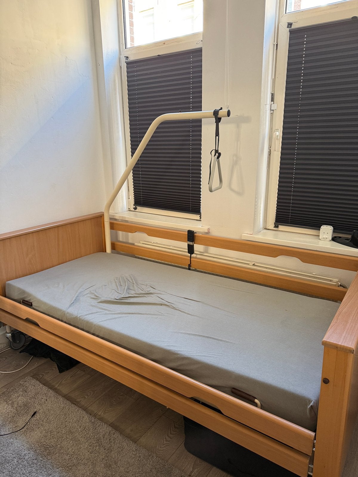 Hoog laag bed, 90 cm, Eenpersoons, Ophalen of Verzenden, Zo goed als nieuw