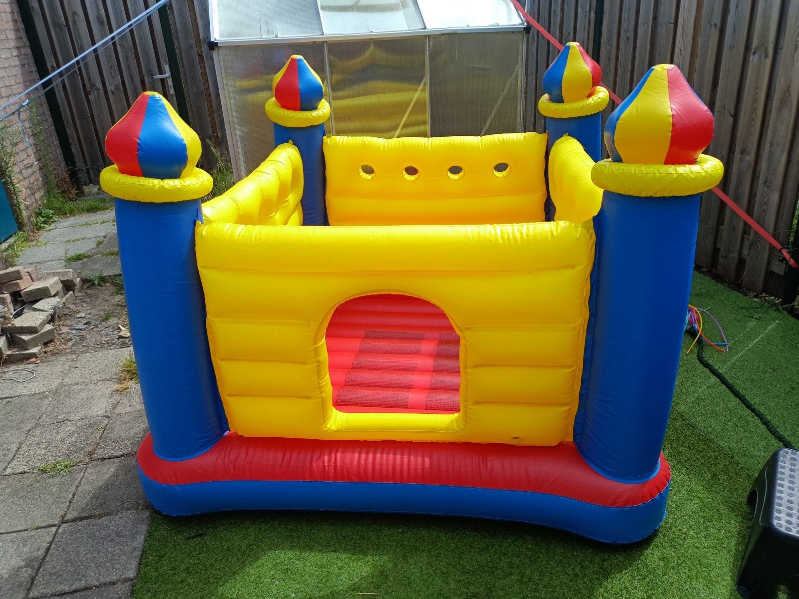 Opblaasbaar Springkasteel - Perfect voor Kinderfeestjes!, Ophalen, Gebruikt