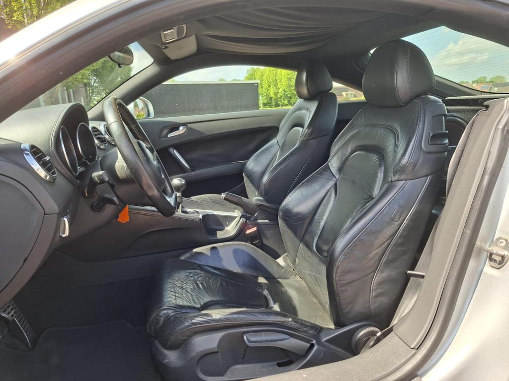 Audi TT 2.0 TFSI Coupe | Volleder | ECC | RS Grille | 19”, Auto's, Audi, TT, Gebruikt, Zwart, 4 cilinders