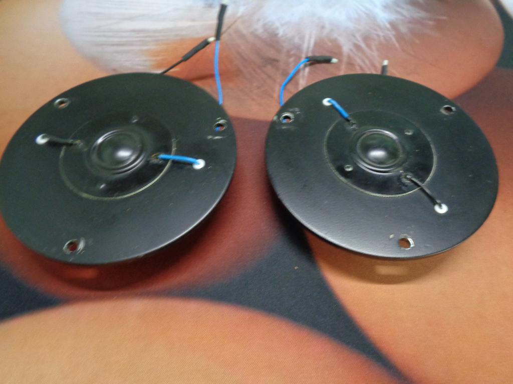 KEF T27 in zeer goede staat.
