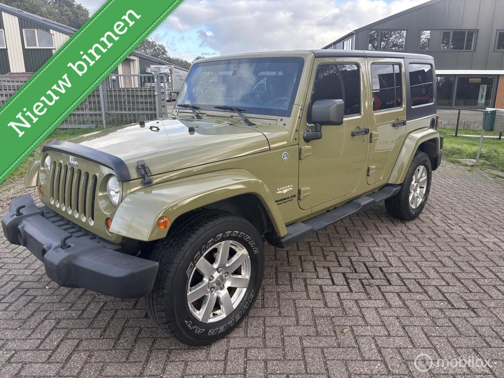 Jeep Wrangler Sahara 4dr, Auto's, Automaat, Stof, Gebruikt, Zwart