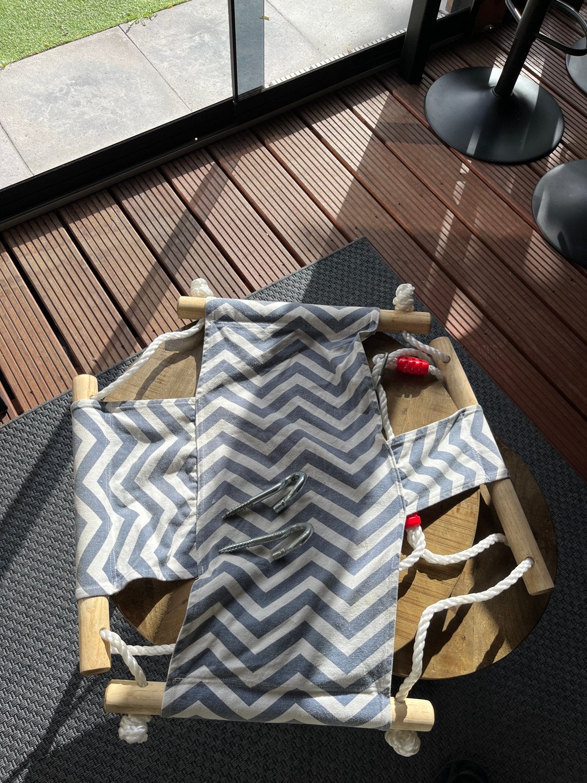 Blauw witte kinderschommel inclusief haken, Ophalen, Gebruikt
