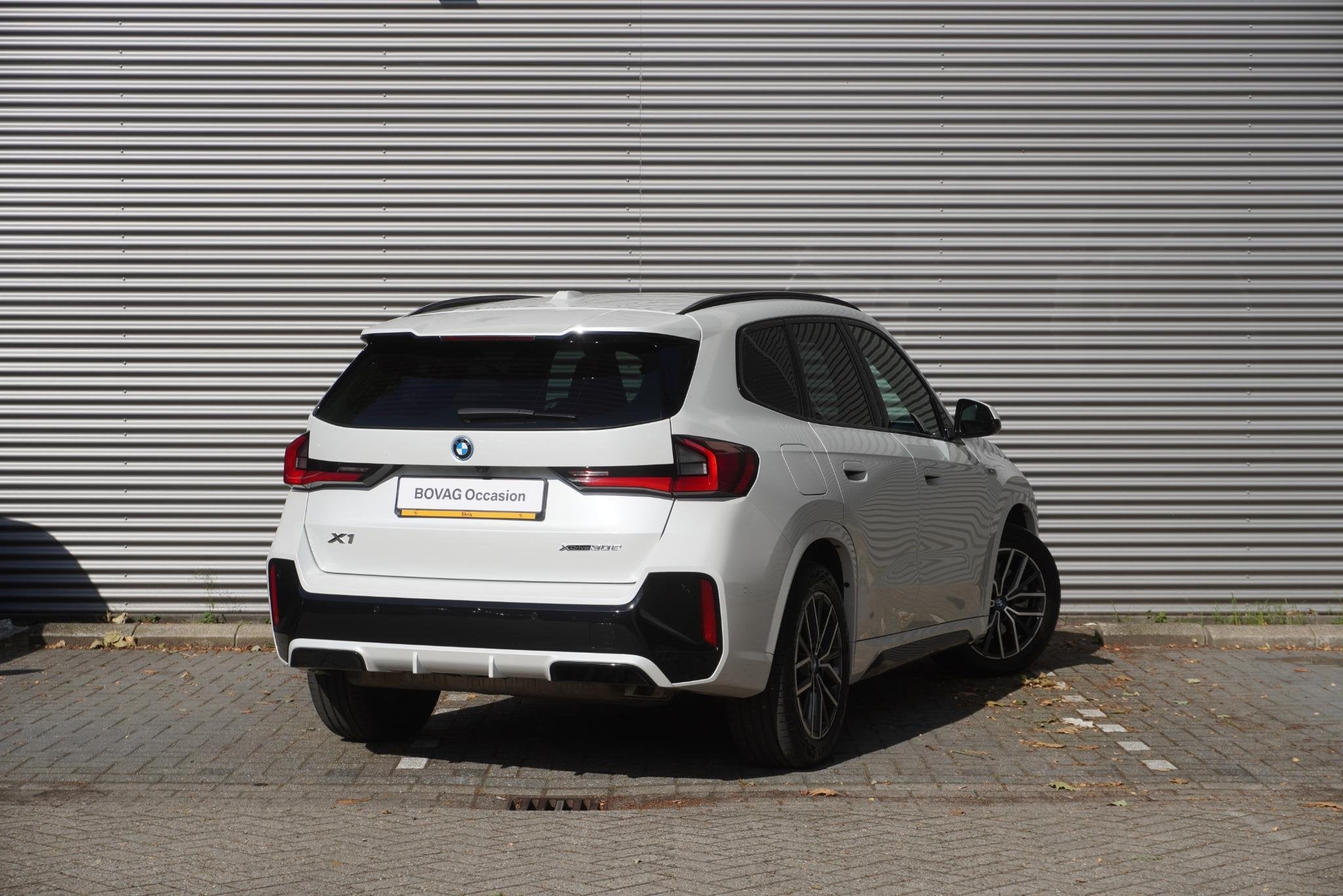 BMW X1 xDrive30e | M Sportpakket | Premium Pack | Trekhaak m, Auto's, 12 maanden, Stof, Plug-in hybride, Bedrijf