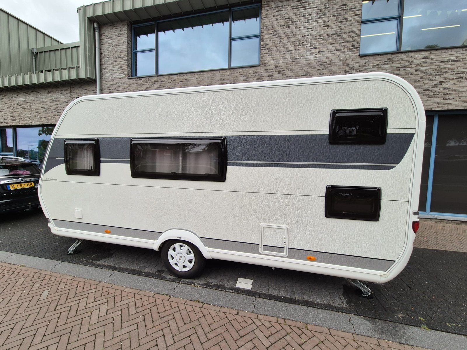 HOBBY ONTOUR KMF 2022 als nieuw, Treinzit, Particulier, 6 tot 7 meter, Schokbreker