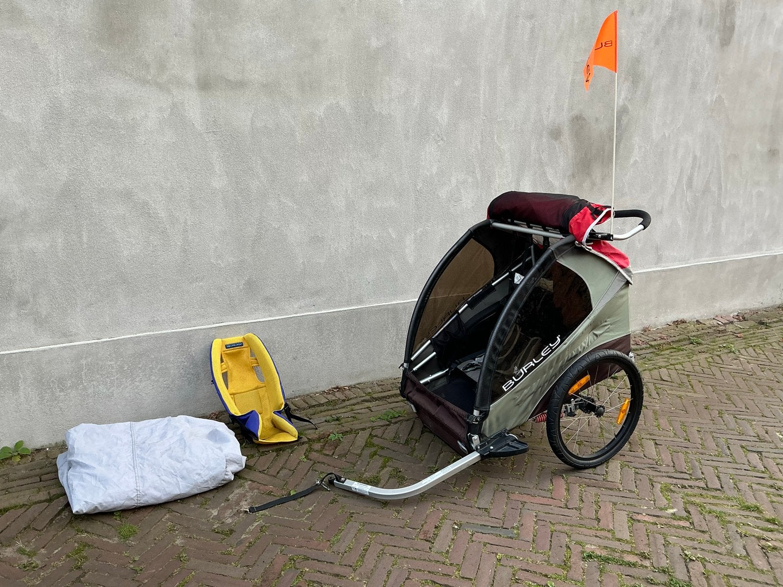 Burley D'Lite Double Fietskar - 2-zits Kinderkar, Ophalen, Gebruikt, Vering, Kinderkar