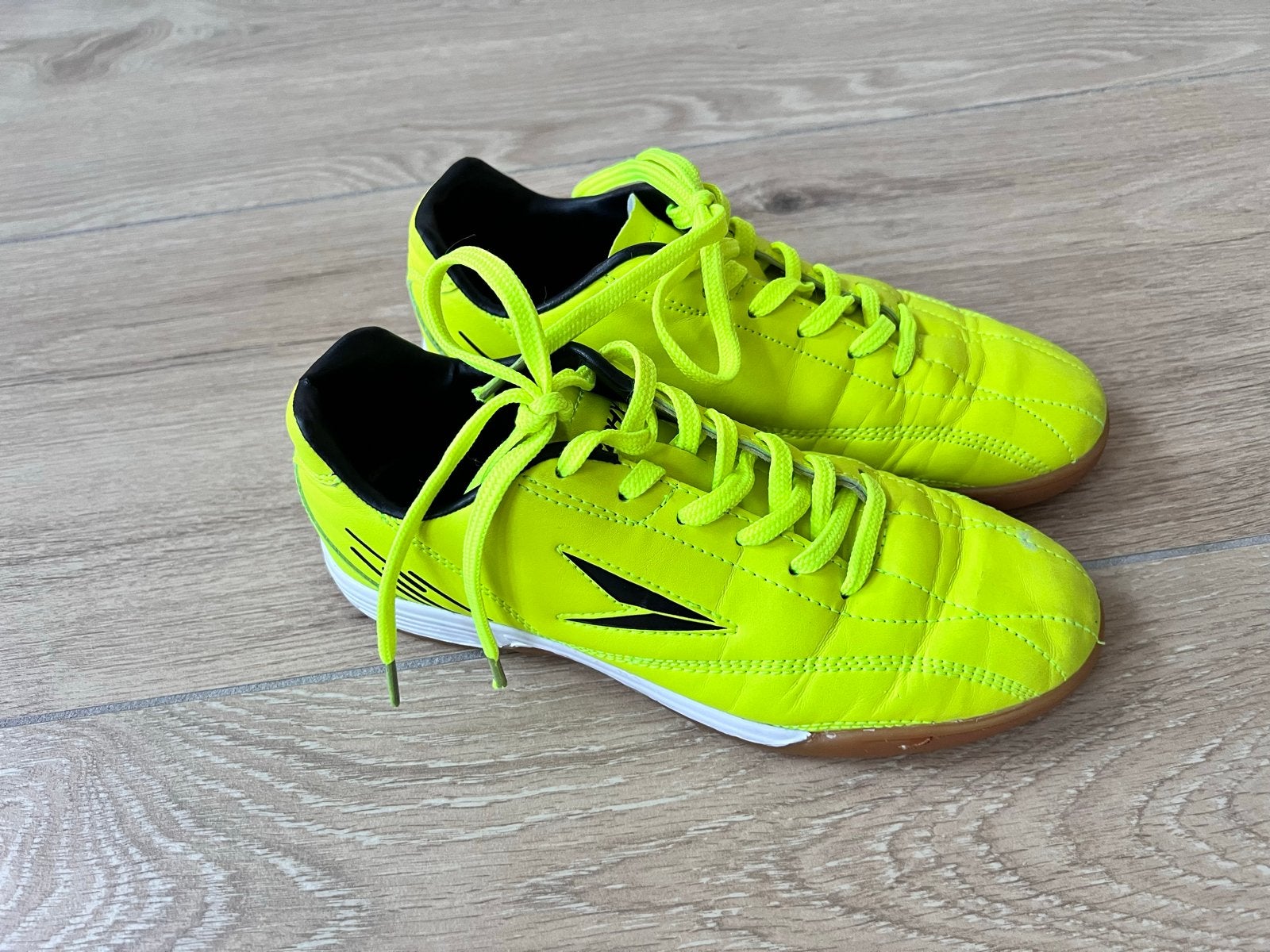 Dutchy Zaalvoetbalschoenen / Gijmschoenen Maat 36, Maat XS of kleiner, Schoenen, Ophalen of Verzenden, Zo goed als nieuw
