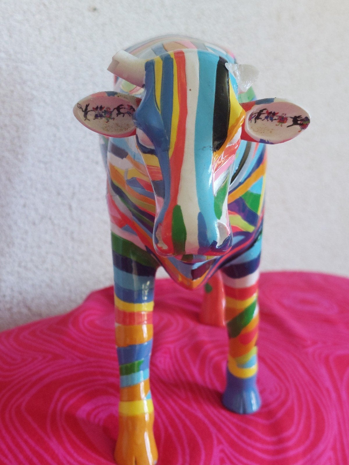 Kleurrijk beeld van een koe - Modern design, Handgemaakt, Ophalen of Verzenden, Zoogdier, 20 - 50 cm