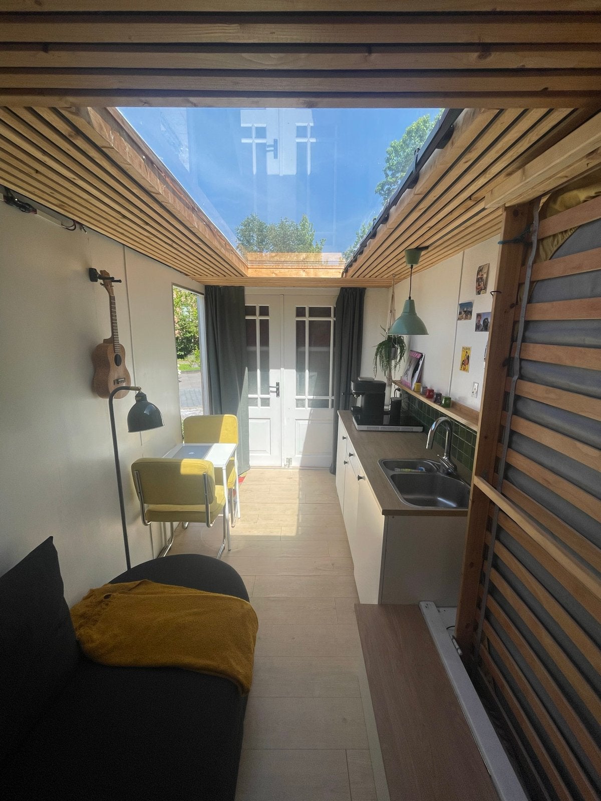 Unieke stealth camper / tiny house, Caravans en Kamperen, Campers, Overige merken, Chemisch toilet, Dakluik, Tot en met 2