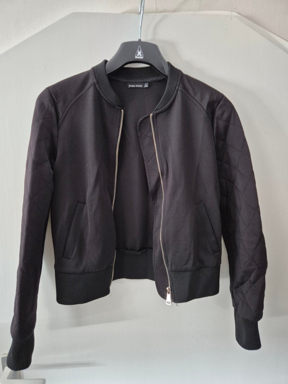 Bershka BSKGirl Zwarte Bomberjack Maat S, Zwart, Ophalen of Verzenden, Zo goed als nieuw, Bershka BSKGirl