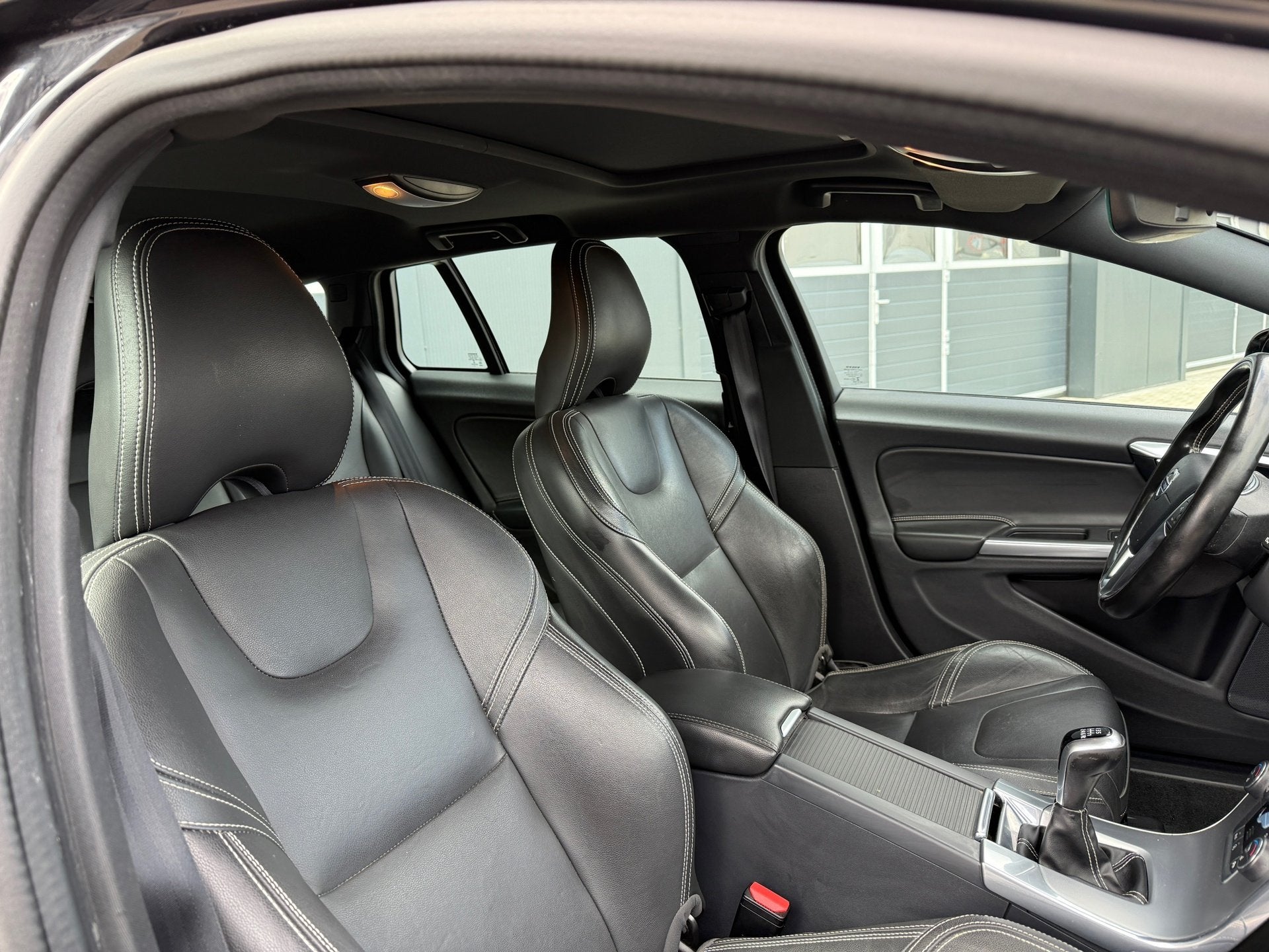 Volvo V60 2.0 D2 Polar+, Auto's, Voorwielaandrijving, Gebruikt, Euro 6, 4 cilinders