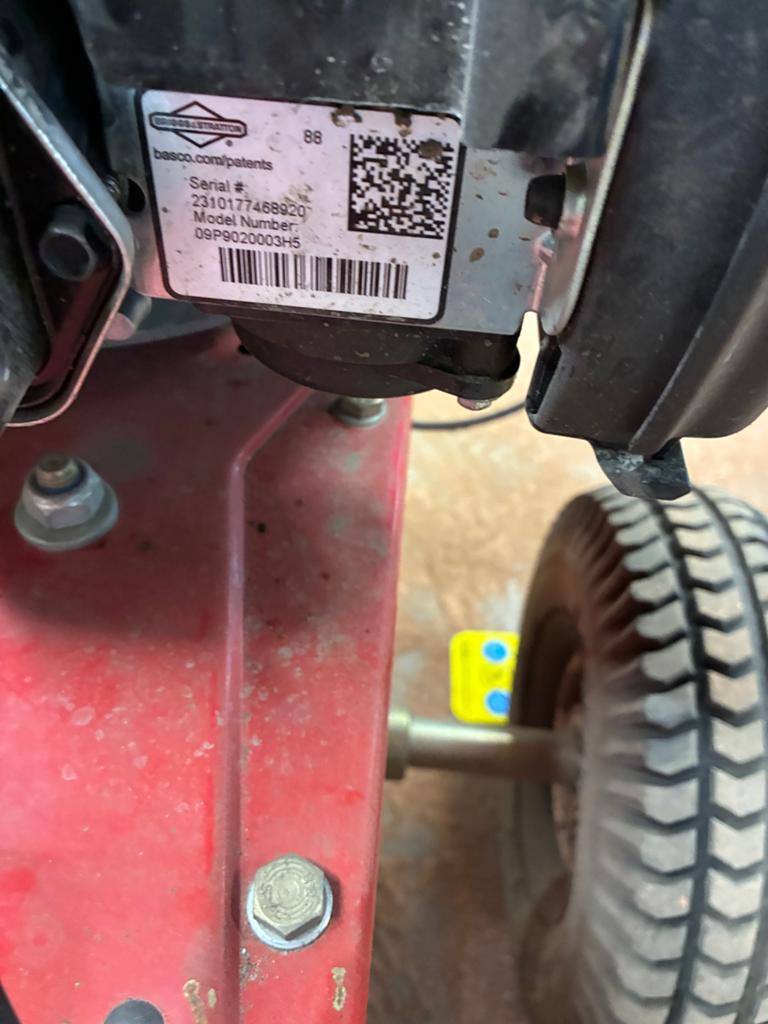 Tielbürger veegmachine met Briggs & Stratton motor, Gebruikt, G, G, G