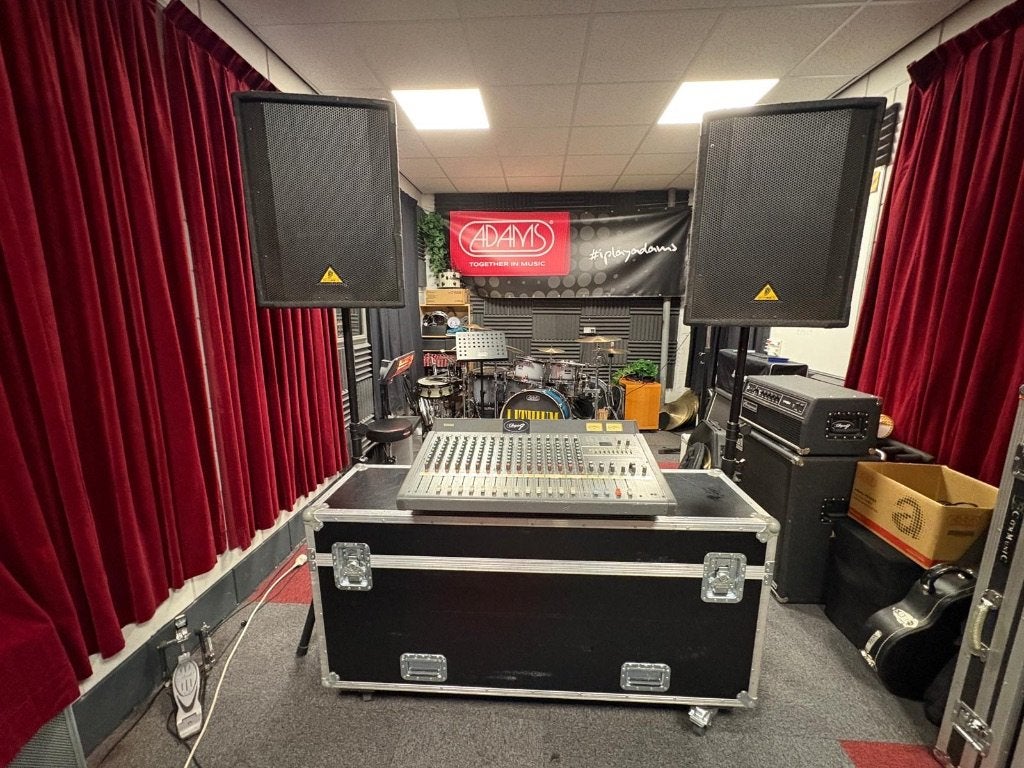 Yamaha zanginstallatie, Muziek en Instrumenten, Mengpanelen, Ophalen, Gebruikt, 10 tot 20 kanalen, Microfooningang