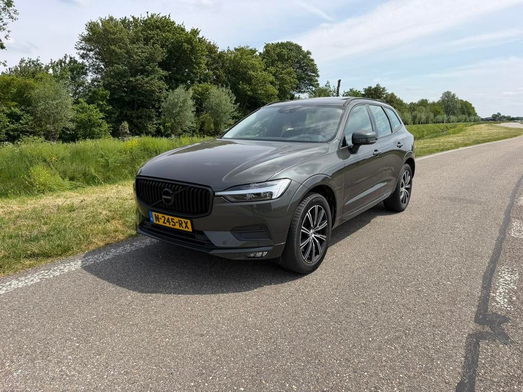 Volvo XC60 B4 197pk Geartronic Mild Hybrid 2021 Pine Grey, Auto's, 15 km/l, Zwart, 4 cilinders, 1969 cc