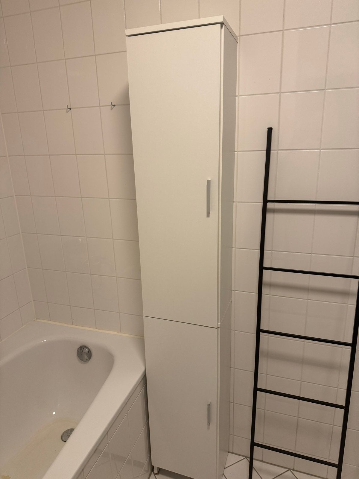 Witte badkamerkast voor handdoeken en opbergen, (Half)hoge kast, Minder dan 50 cm, Gebruikt, Ophalen of Verzenden