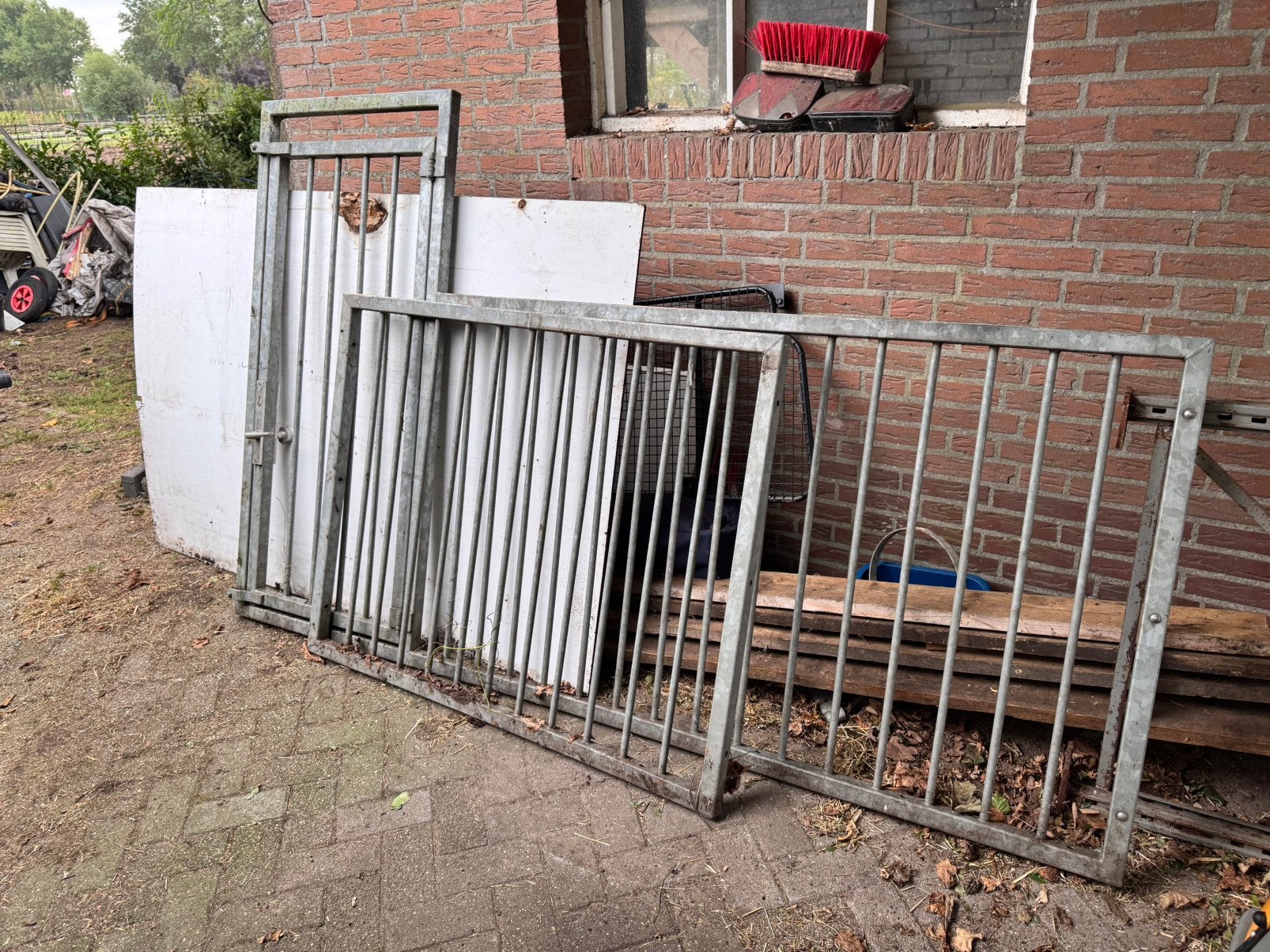 Hekwerk voor dierenverblijf/hondenhok