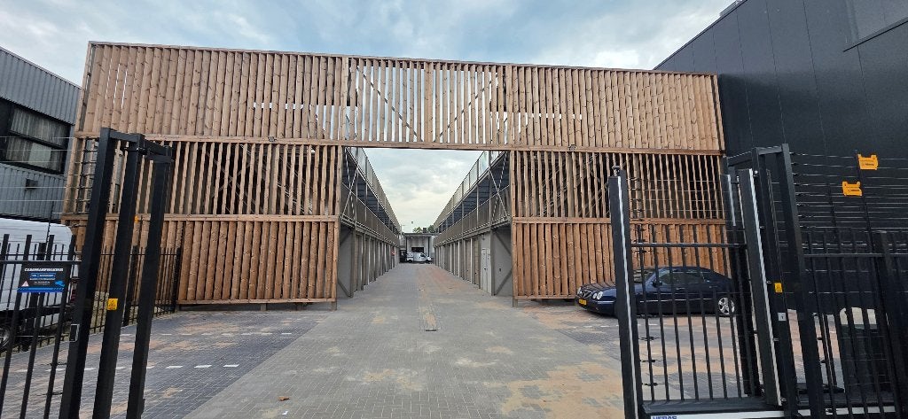 Opslag box KVK vestigingsadres mogelijk, Amsterdam osdorp, 18 m², Huur, Bedrijfsruimte