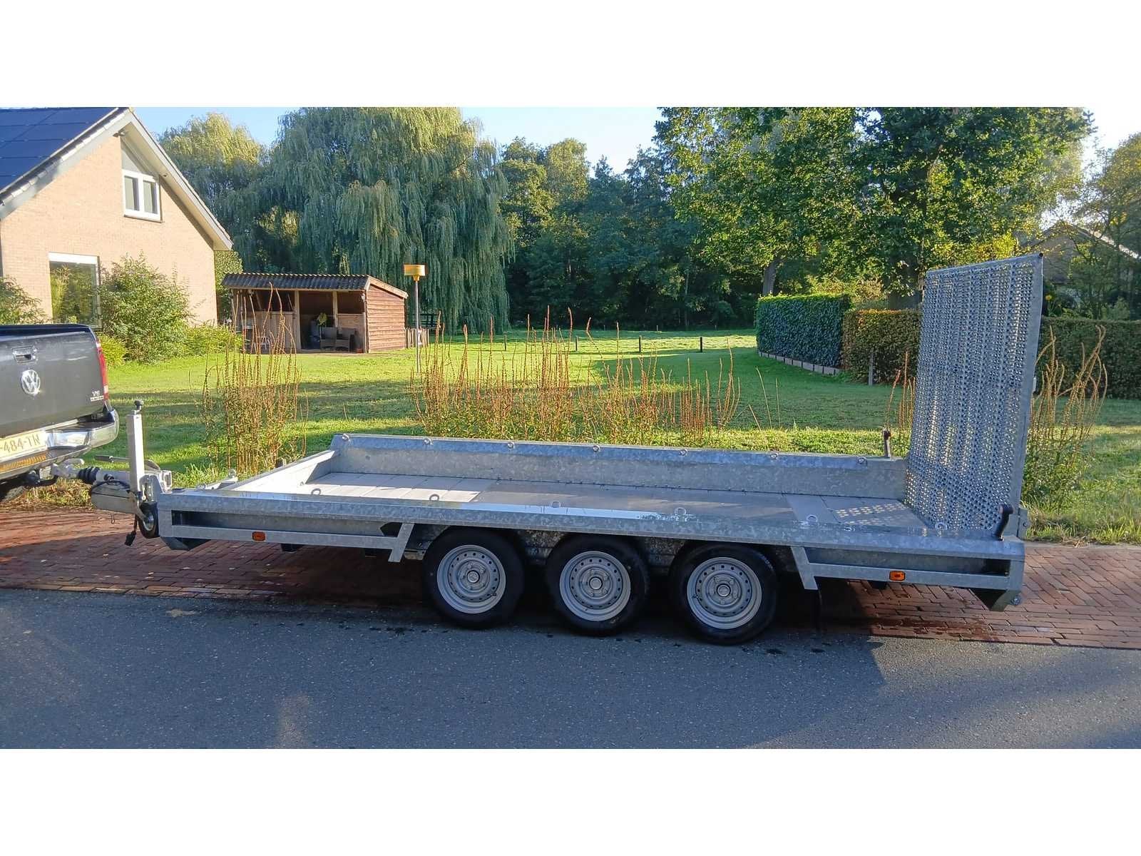 hulco - 2021 - TERRAX-3 - machine transporter 3x1500kg - Aan, Gebruikt
