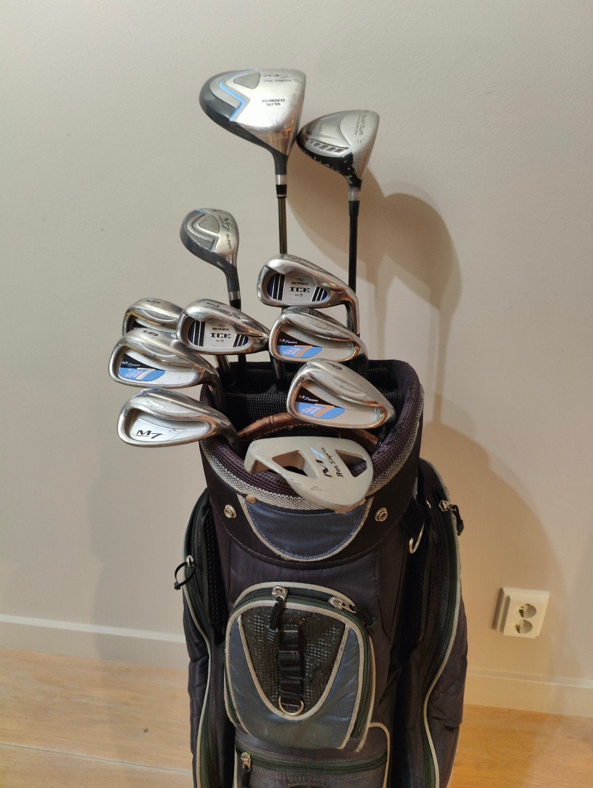 Complete MODERNE golfset dames in golftas
