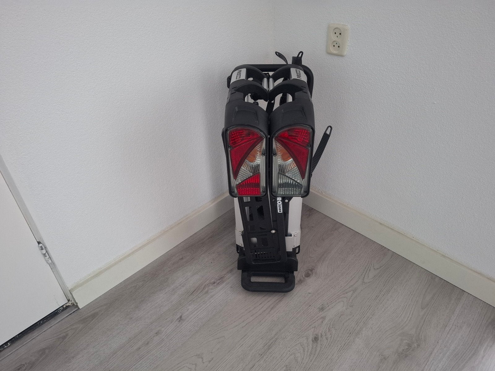 Pro user diamant tg fietsendrager kantelbaar en opvouwbaar, Ophalen, Elektrische fiets, Zo goed als nieuw, 2 fietsen