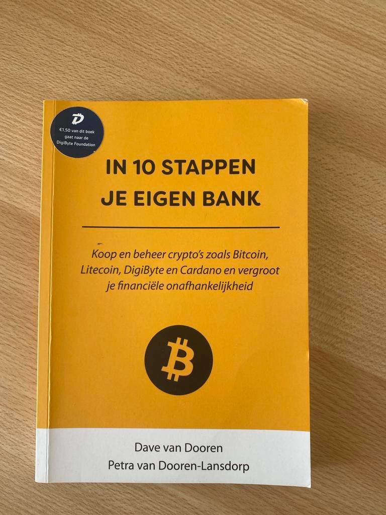 In 10 Stappen Je Eigen Bank - Crypto Boek, Ophalen of Verzenden, Zo goed als nieuw, Geld en Beleggen