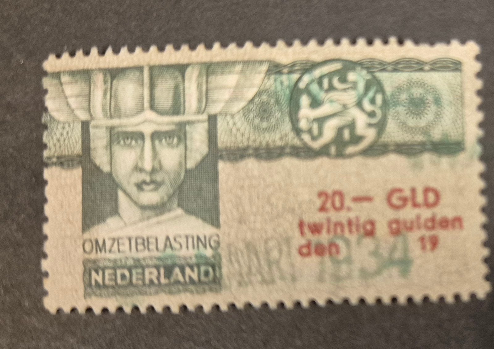 NEDERLAND OMZETBELASTINGZEGEL F. 20,- GROEN LINKER GEDEELTE, Ophalen of Verzenden