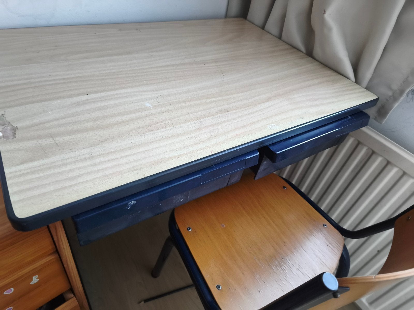 Kinder bureau met stoel, Ophalen, Zonnebank enkelzijdig, Minder dan 10 lampen