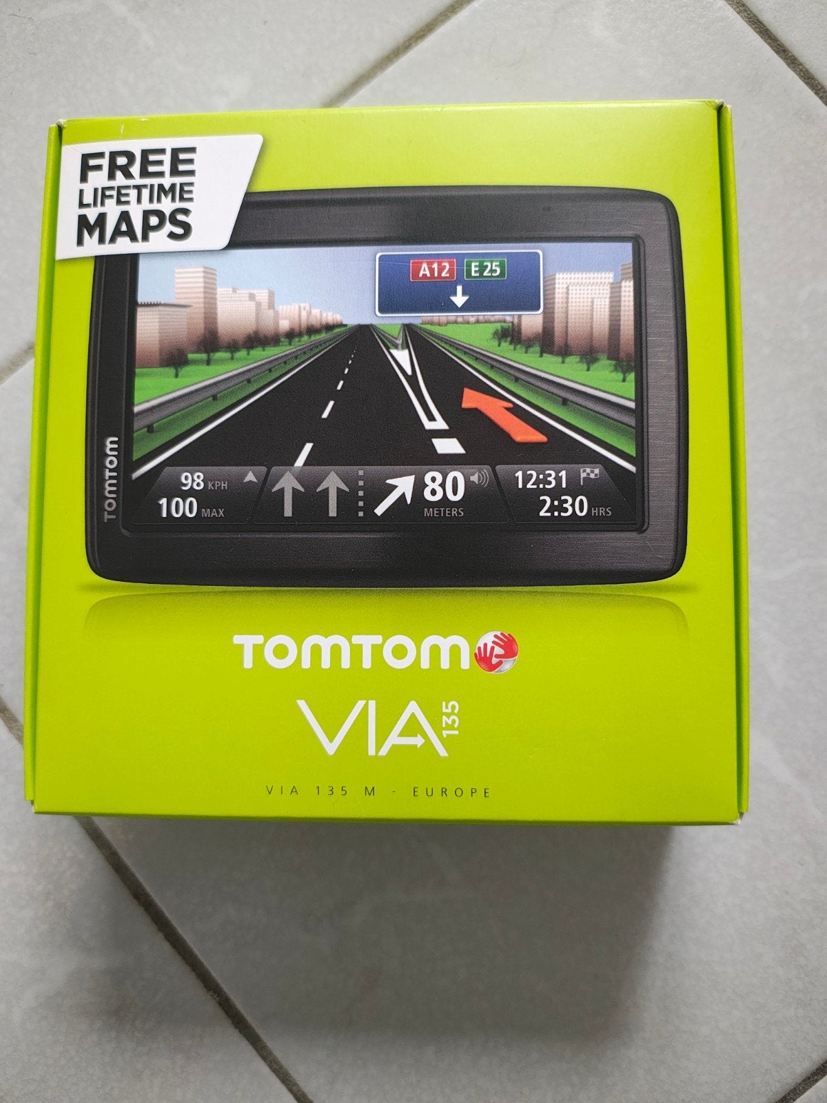 TomTom Via 135 M Europe Navigatiesysteem - Nieuw in doos, Ophalen of Verzenden, Nieuw
