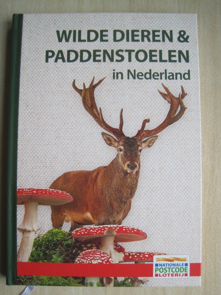 047 - Wilde dieren & paddenstoelen in Nederland, Boeken, Onbekend, Verzenden, Zo goed als nieuw, Natuur algemeen