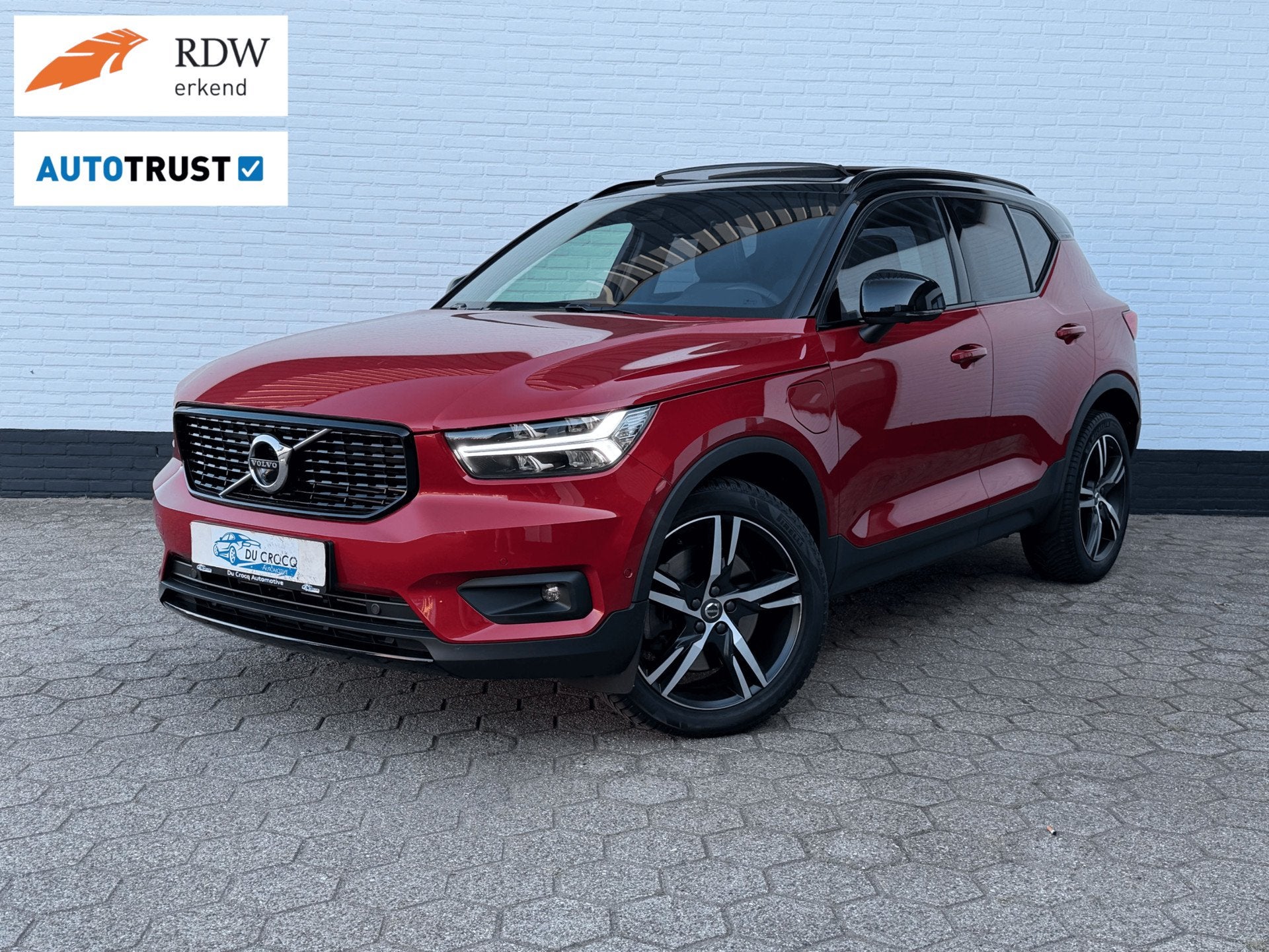 Volvo XC40 Recharge R-Design PANODAK l TREKHAAK l ACC l BLIS, Stof, Bedrijf, Grijs, Hybride Elektrisch/Benzine