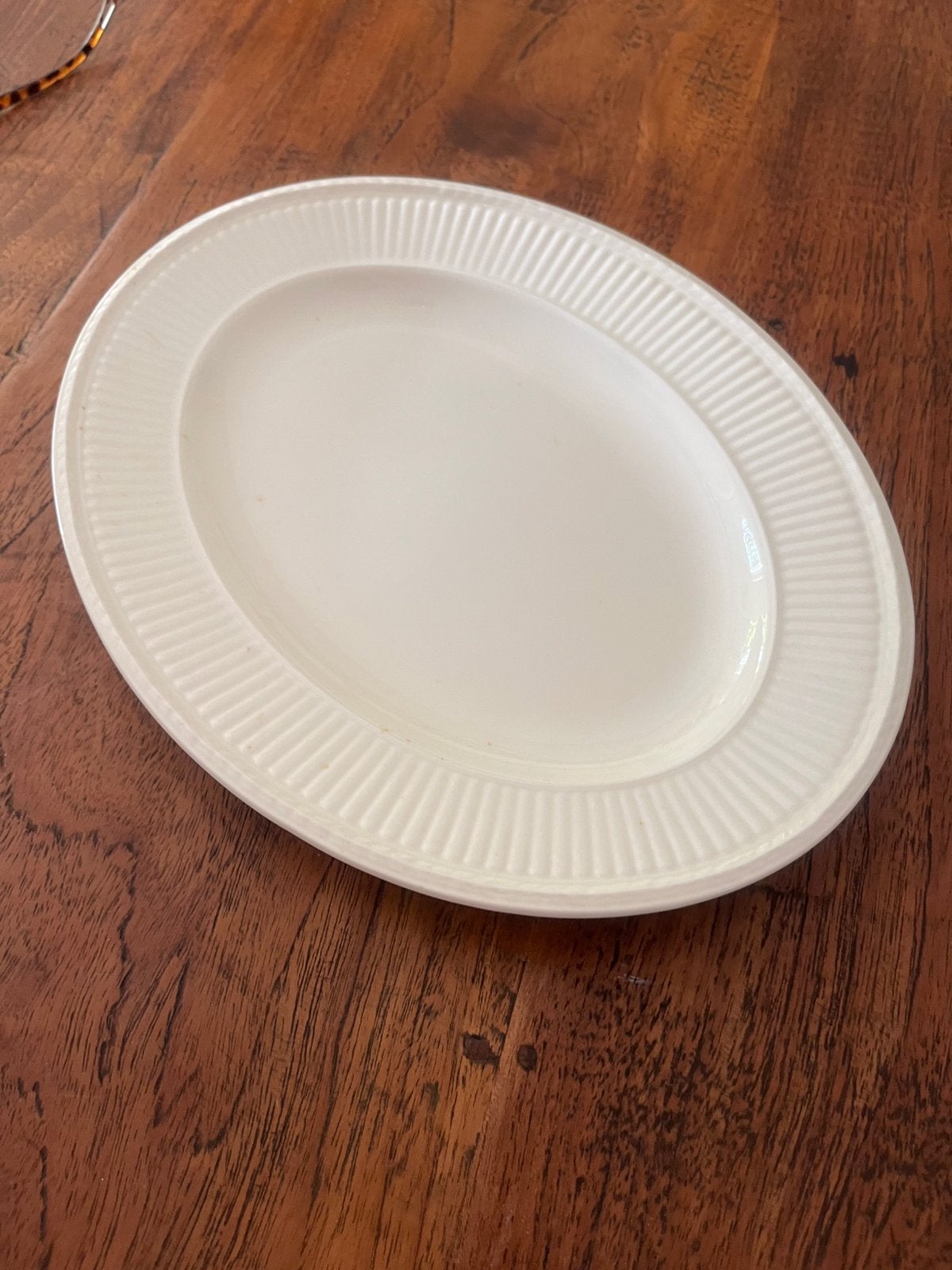 Wedgewood Edme  Serveerschaal, Huis en Inrichting, Keuken | Servies, Ophalen, Zo goed als nieuw, Aardewerk, Schaal of Schalen