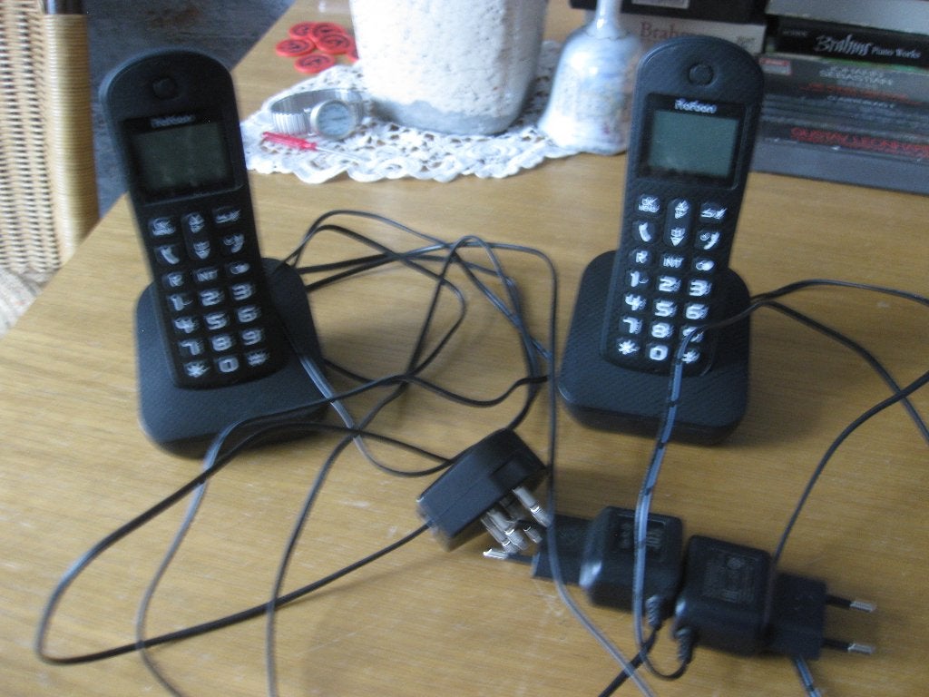 Telefoon Profoon PCX 520 ZT ( 2 handsets ), Telecommunicatie, Vaste telefoons | Handsets en Draadloos, Ophalen of Verzenden, Zo goed als nieuw