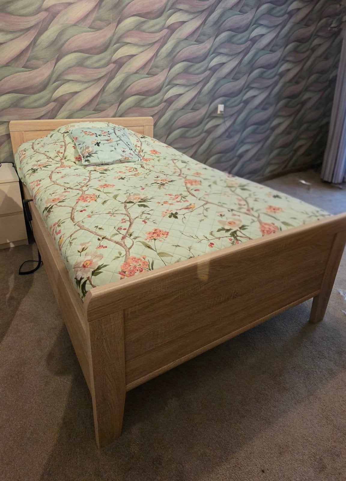 Elektrisch verstelbaar twijfelaar bed 120x200 cm, Ophalen, Verstelbaar, Zo goed als nieuw, Twijfelaar