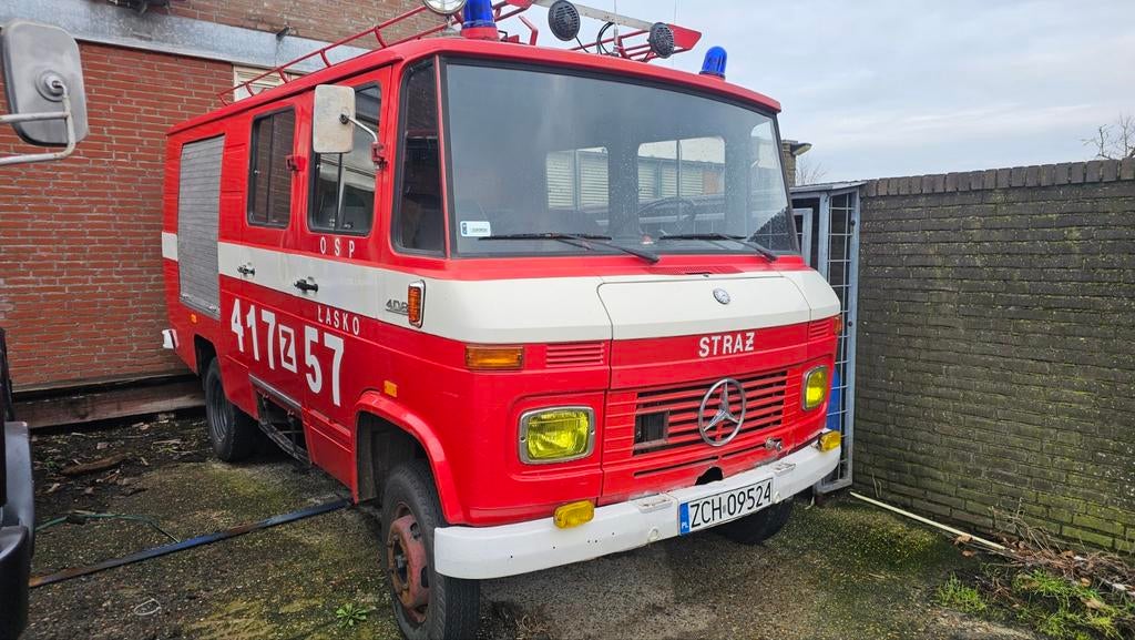 Mercedes 408 dudo belastingvrij en apkvrij 50 jaar 508 benzi, Auto's, Handgeschakeld, Particulier, Rood, Te koop