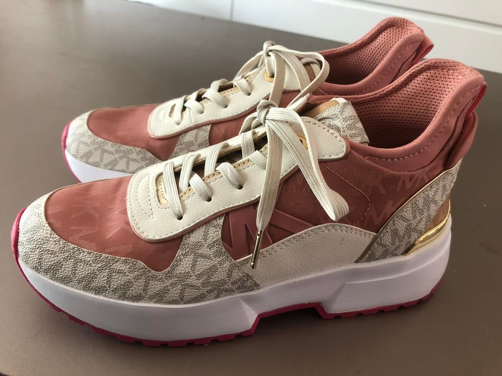Roze Michael Kors sneakers maat 8. (maat 39), Ophalen, Zo goed als nieuw